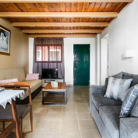 Vasilikos Garden Suites エクステリア 写真